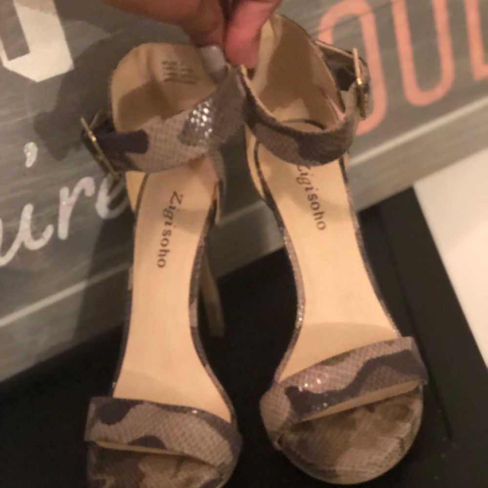 Army Fatigue Strap Heel
